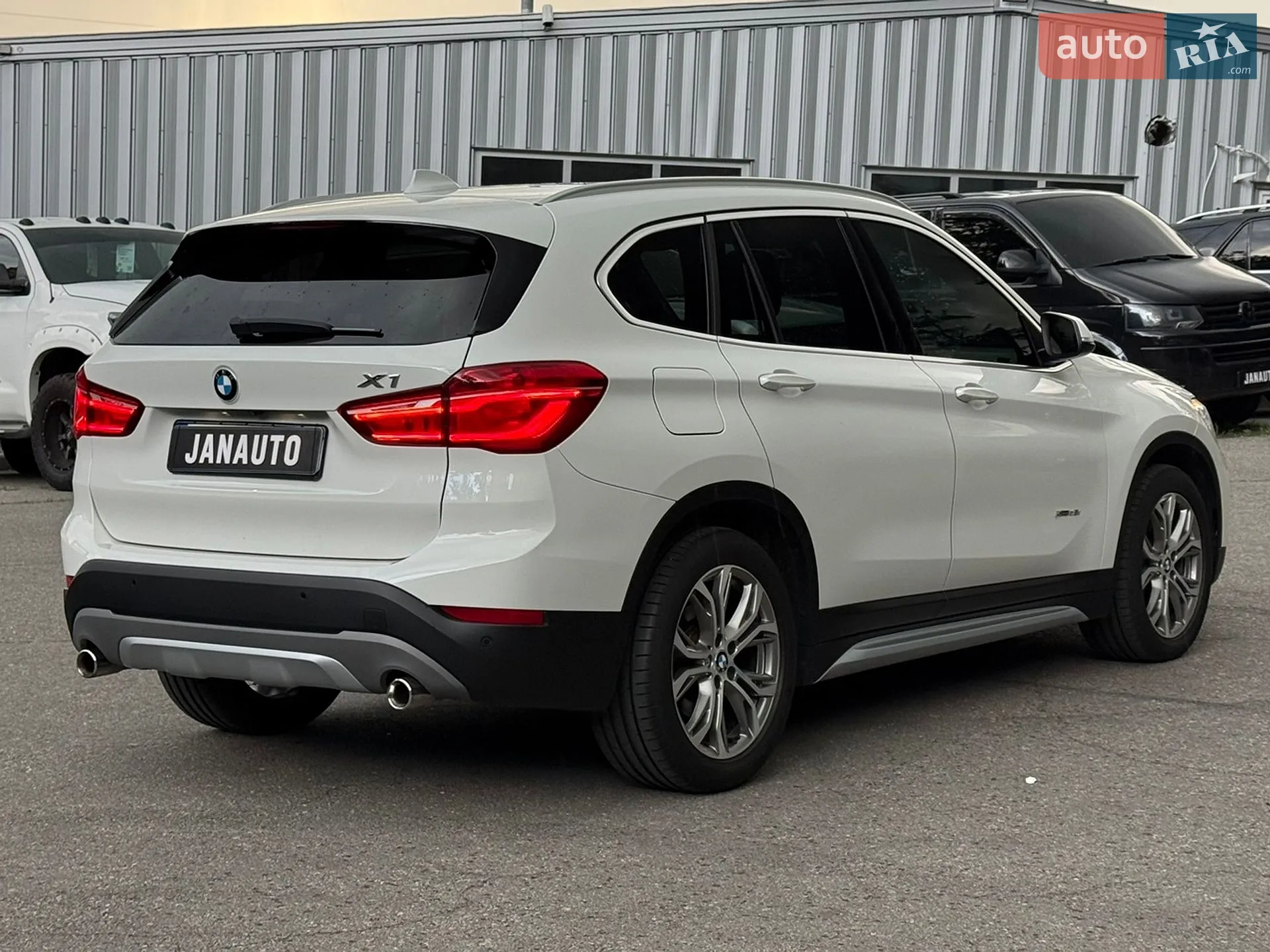 2017 BMW X1 - мініатюра 2