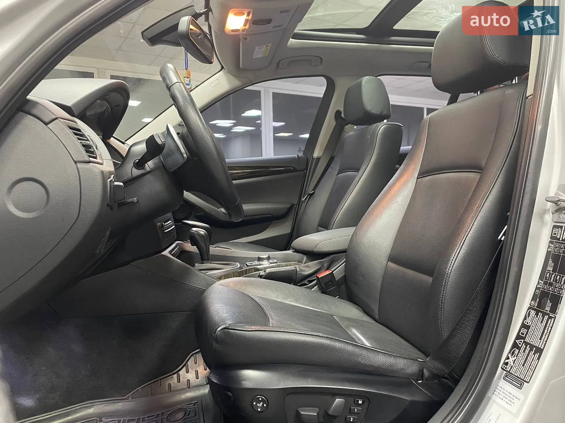 2011 BMW X1 - мініатюра 18