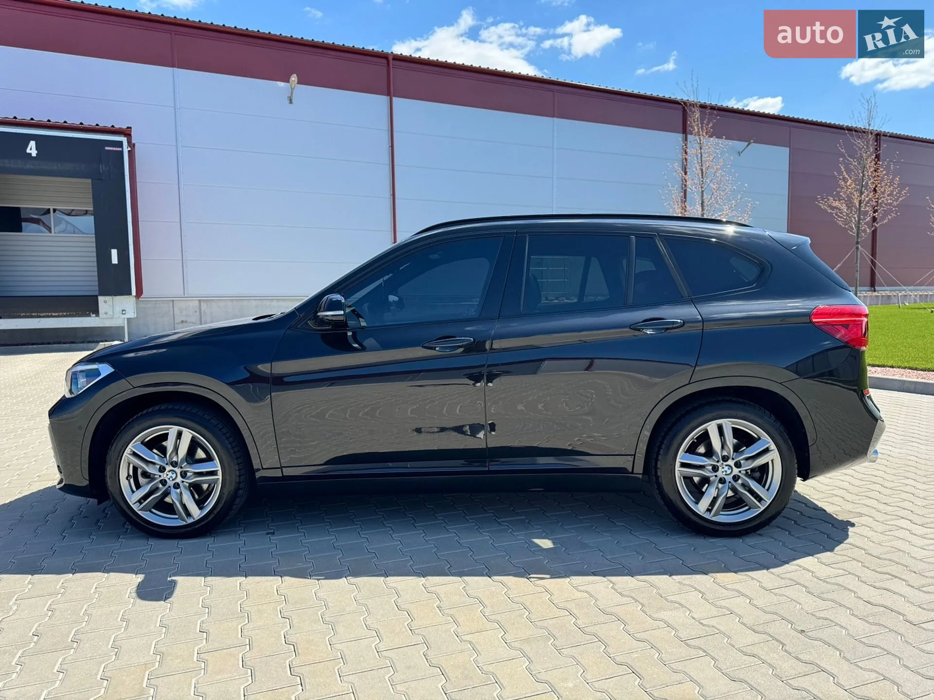 2021 BMW X1 - мініатюра 4