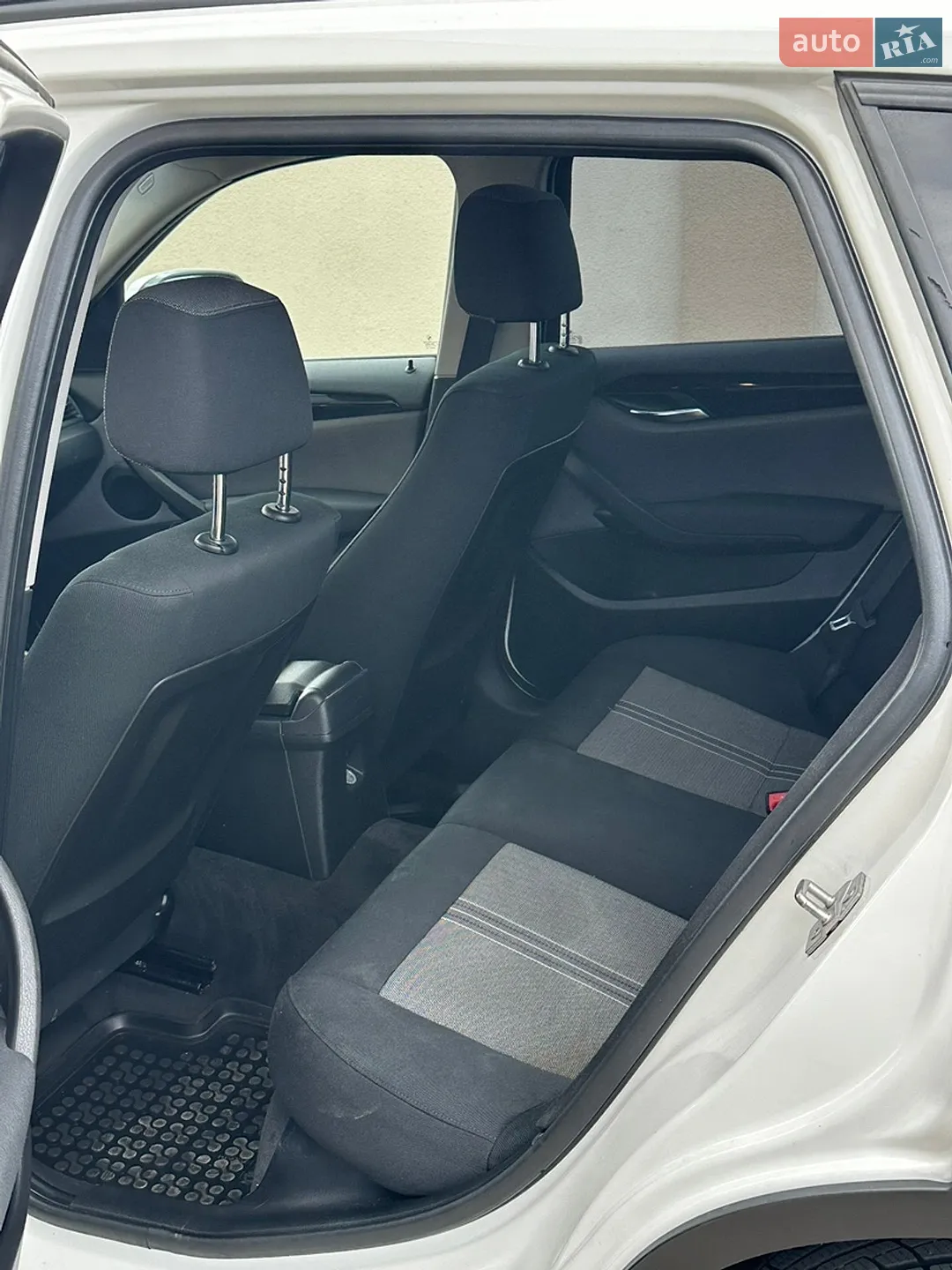 2011 BMW X1 - мініатюра 11