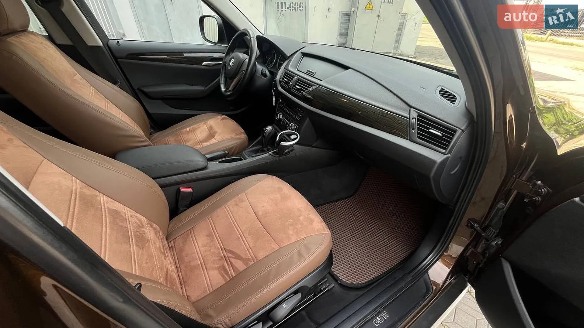 2011 BMW X1 - мініатюра 17