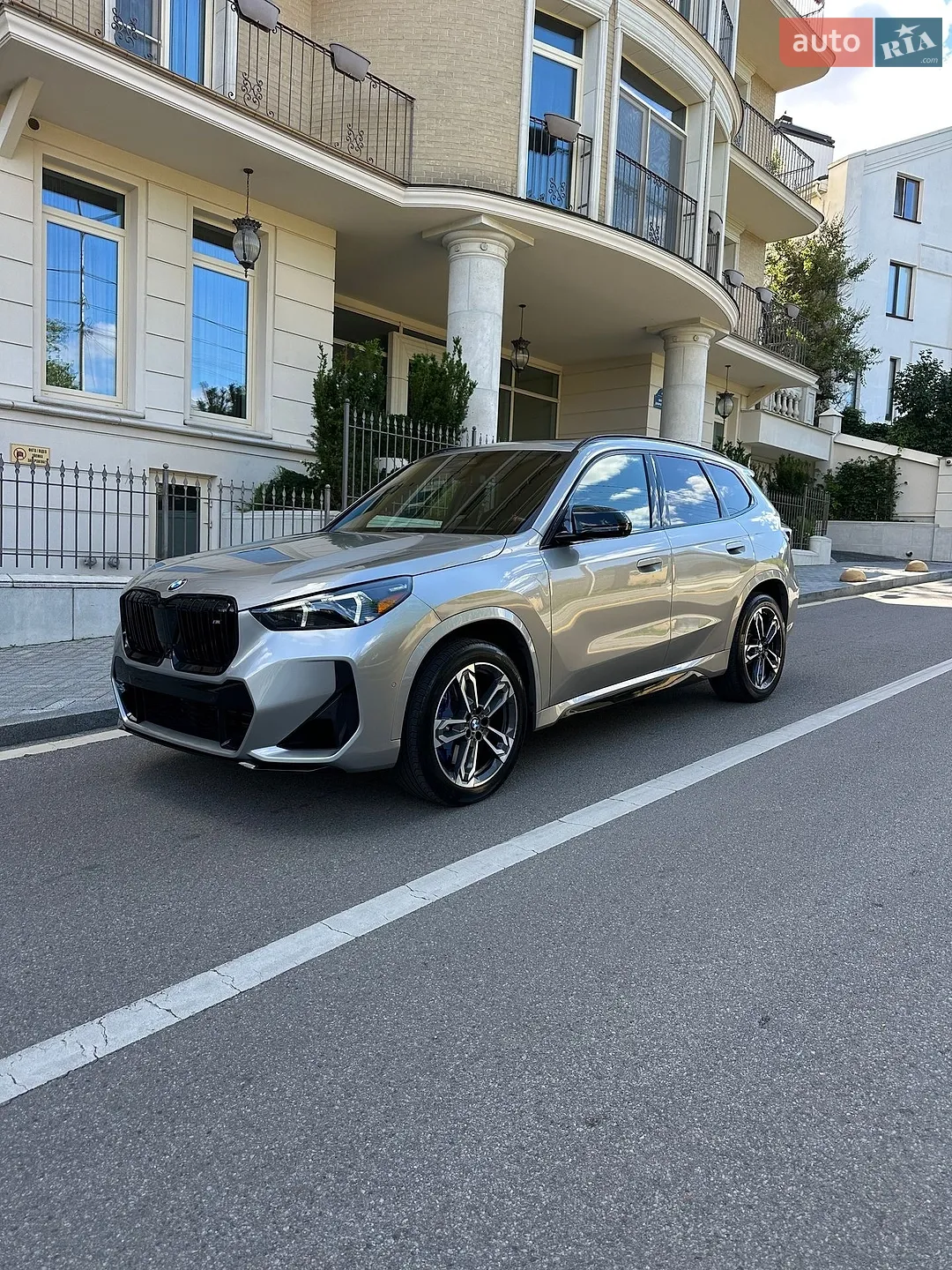 2023 BMW X1 - фото 1