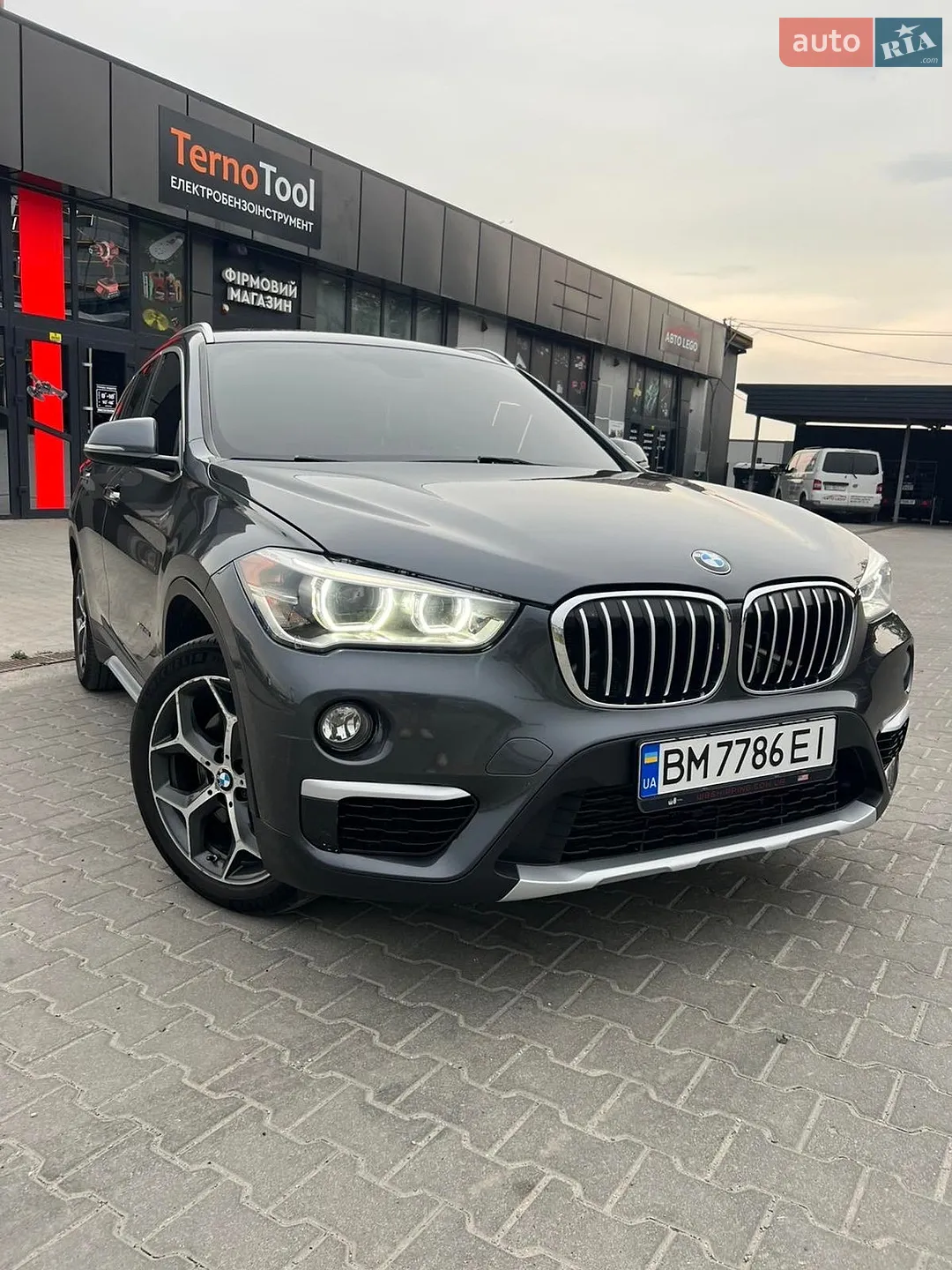 2015 BMW X1 - мініатюра 2