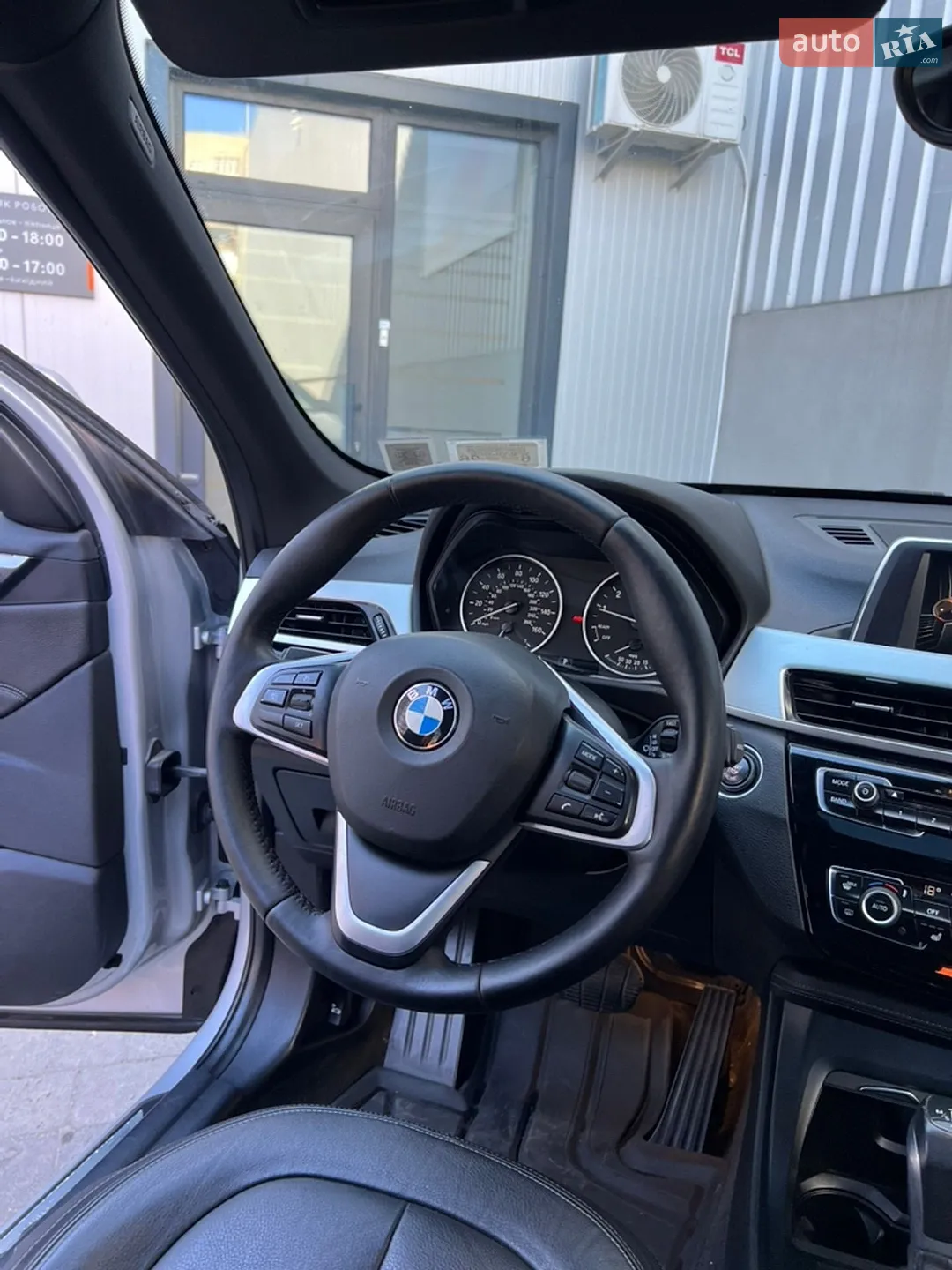 2016 BMW X1 - мініатюра 16