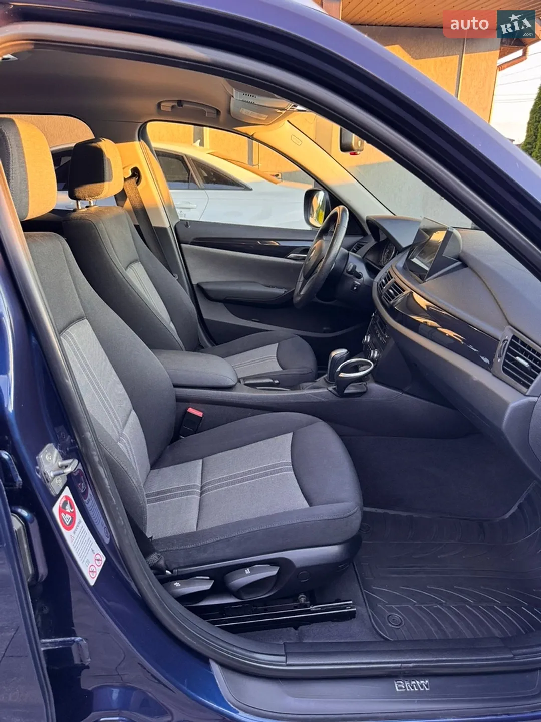 2010 BMW X1 - мініатюра 18