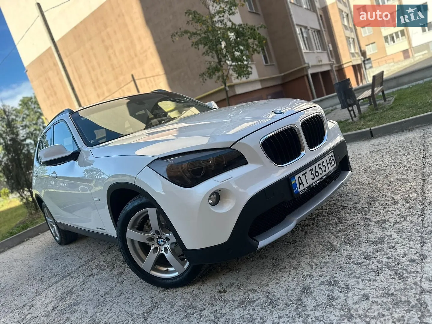 2011 BMW X1 - мініатюра 2