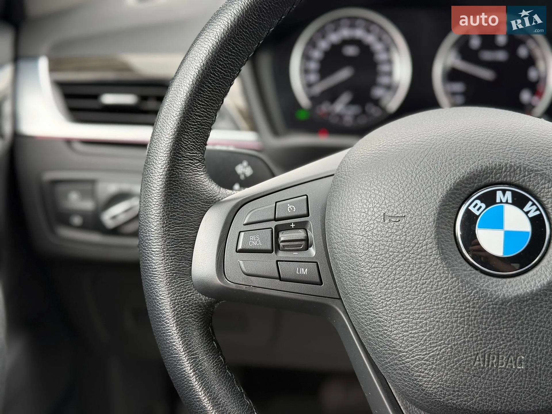 2021 BMW X1 - мініатюра 15