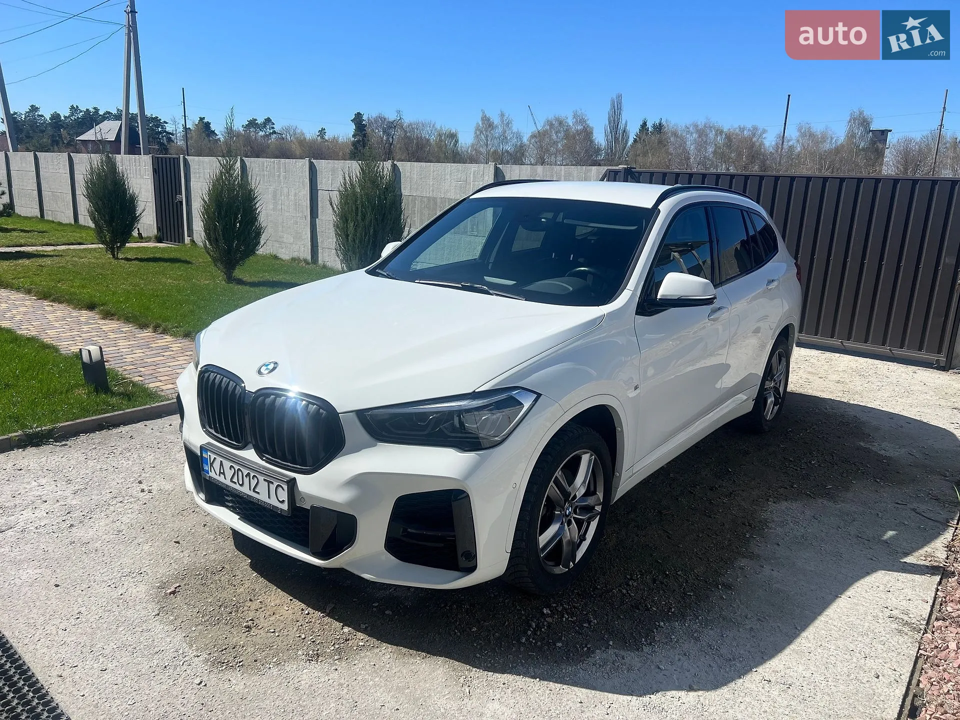 2021 BMW X1 - фото 1