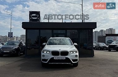 Внедорожник / Кроссовер BMW X1 2016 в Киеве