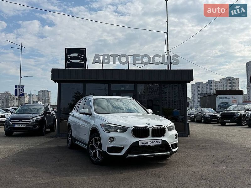 Внедорожник / Кроссовер BMW X1 2016 в Киеве