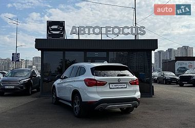 Внедорожник / Кроссовер BMW X1 2016 в Киеве