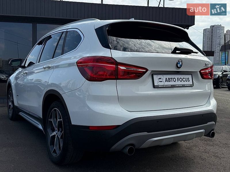 Внедорожник / Кроссовер BMW X1 2016 в Киеве