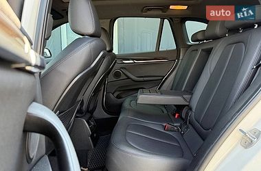 Внедорожник / Кроссовер BMW X1 2016 в Киеве
