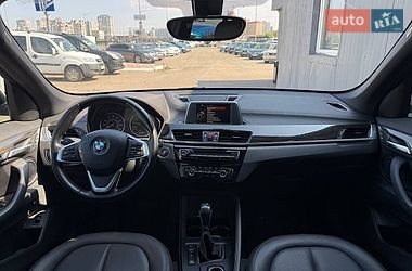 Внедорожник / Кроссовер BMW X1 2016 в Киеве