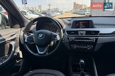 Внедорожник / Кроссовер BMW X1 2016 в Киеве