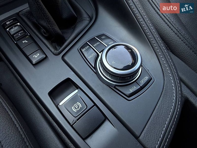 Внедорожник / Кроссовер BMW X1 2016 в Киеве