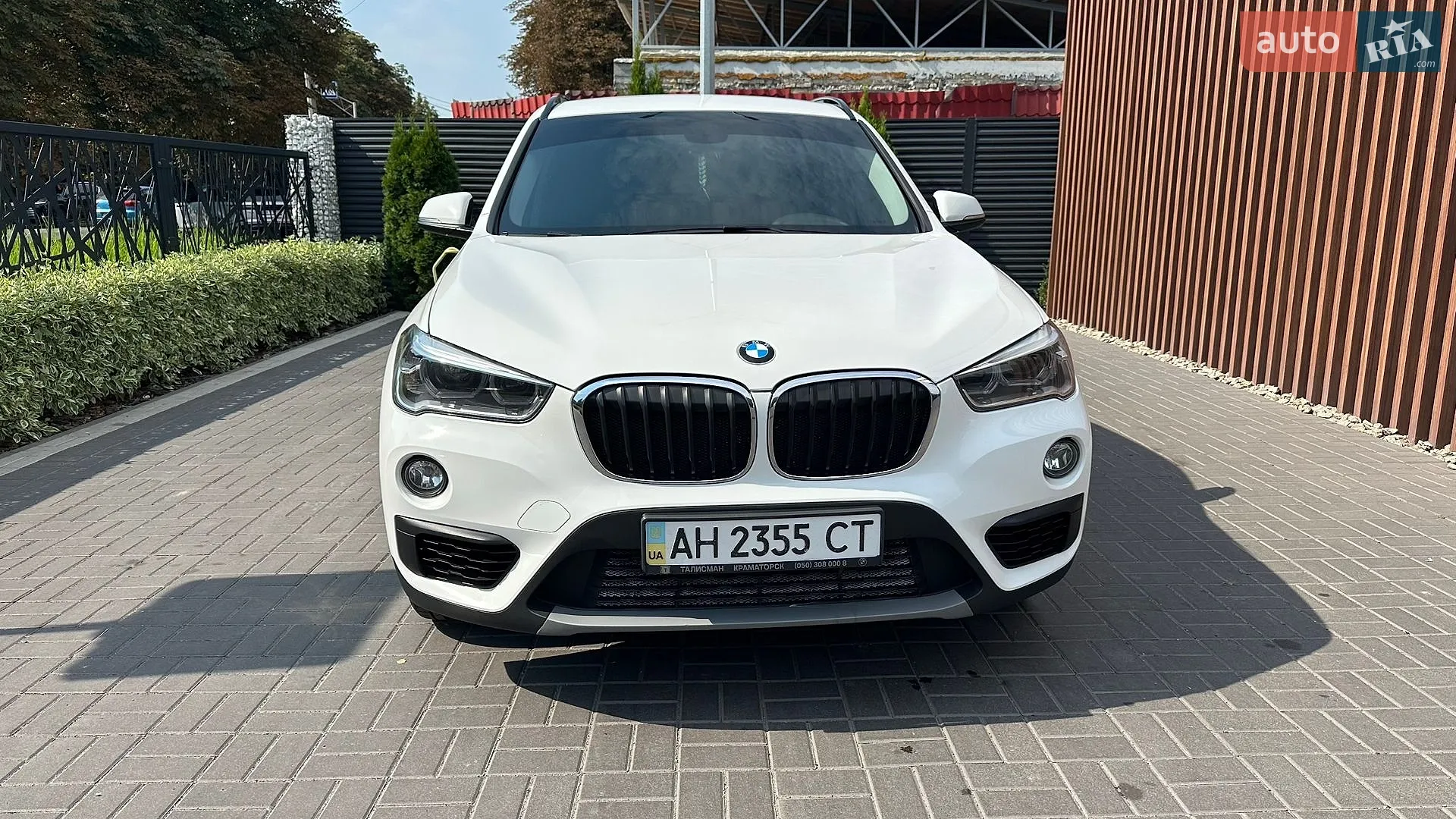 2017 BMW X1 - мініатюра 3