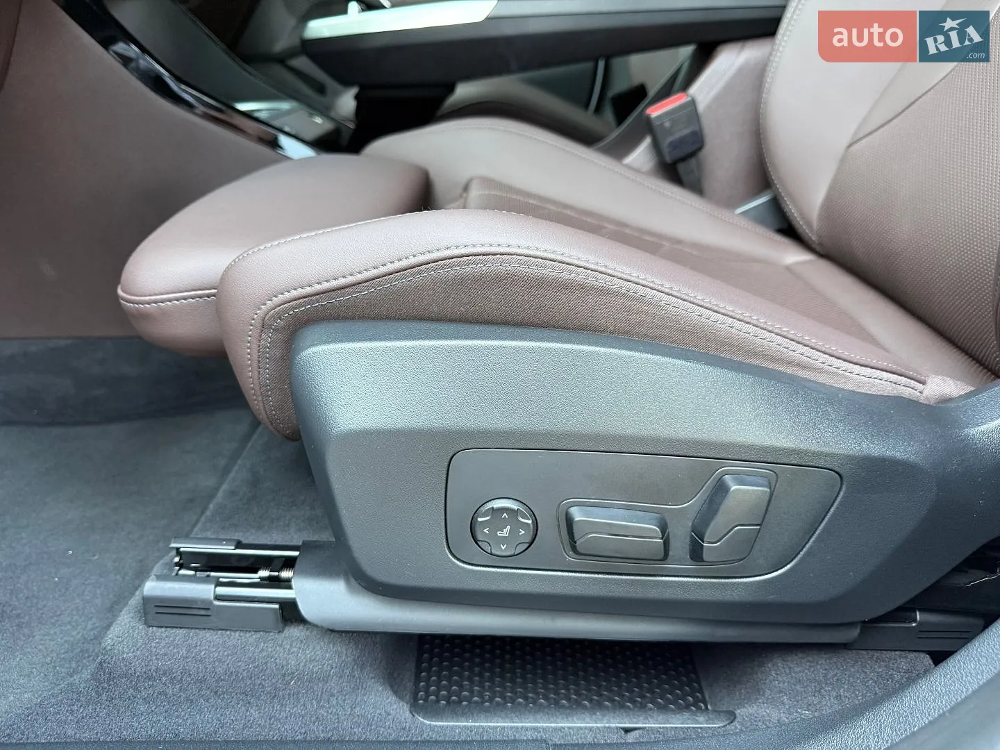 2025 BMW X1 - мініатюра 58