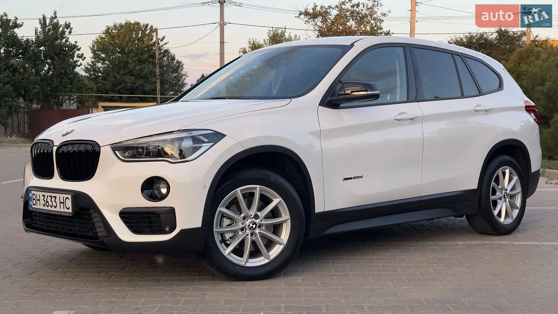 2016 BMW X1 - мініатюра 16