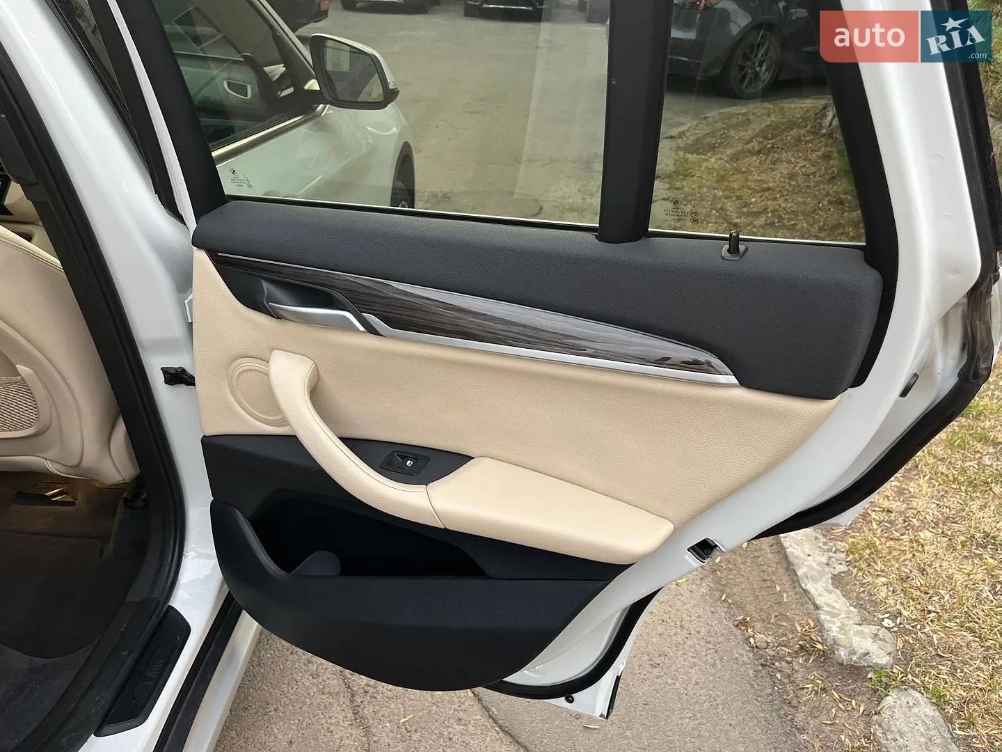 2016 BMW X1 - мініатюра 16