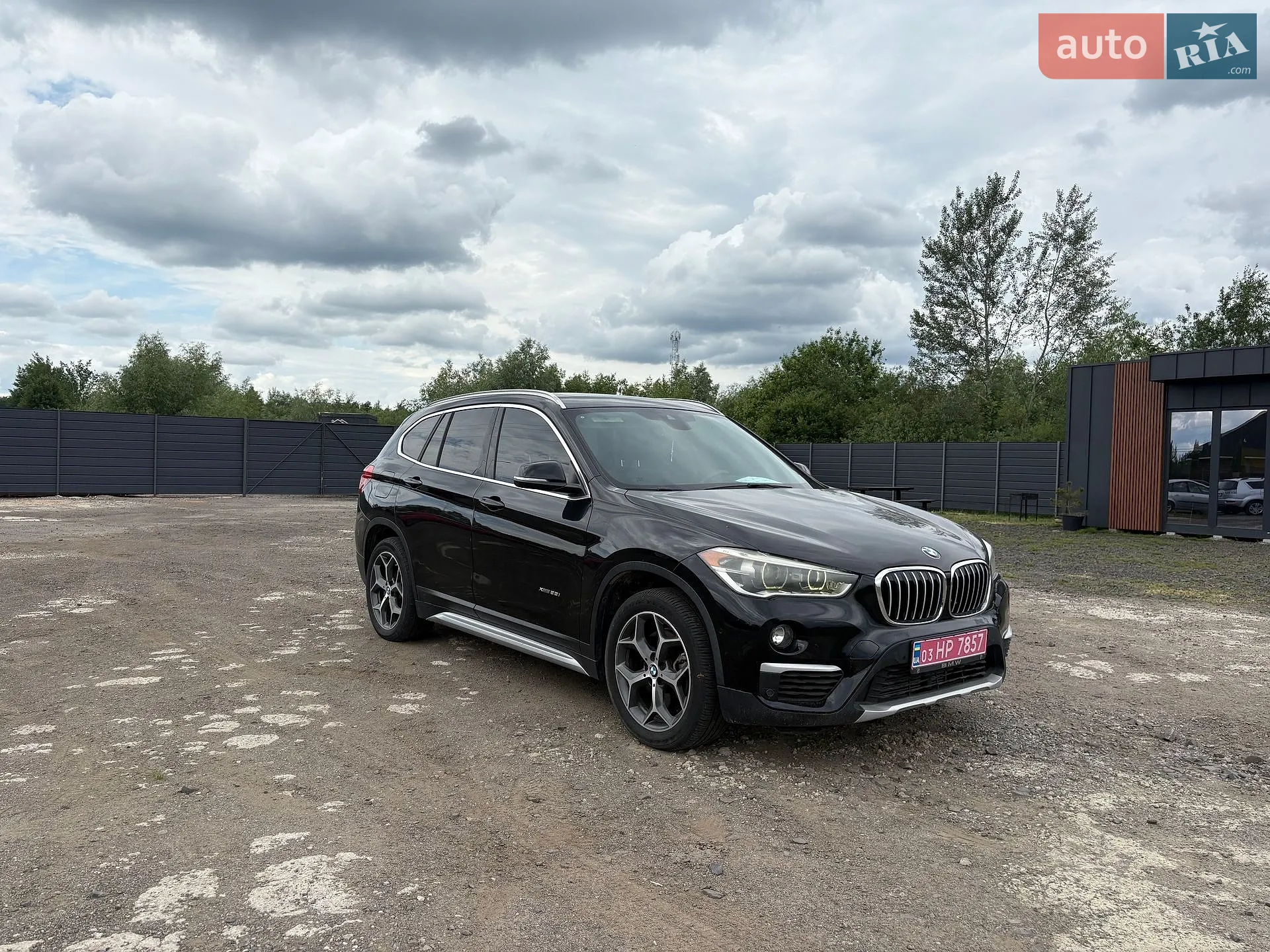 2017 BMW X1 - мініатюра 2