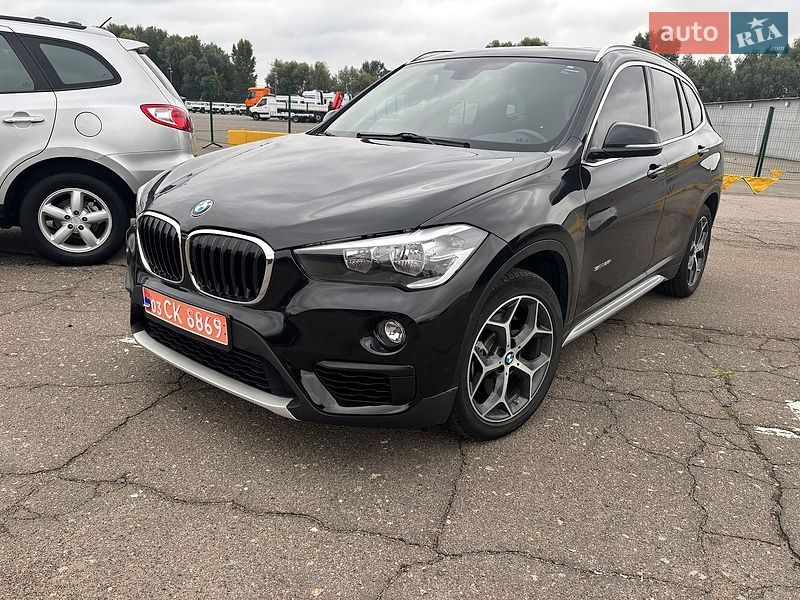 Внедорожник / Кроссовер BMW X1 2017 в Киеве