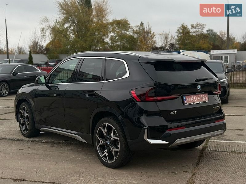Внедорожник / Кроссовер BMW X1 2024 в Киеве