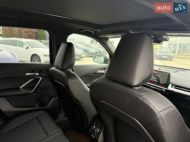 Внедорожник / Кроссовер BMW X1 2024 в Киеве