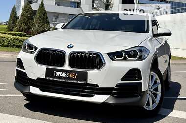 Позашляховик / Кросовер BMW X2 2022 в 