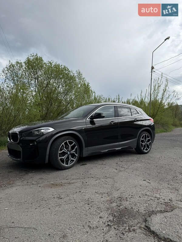 BMW X2