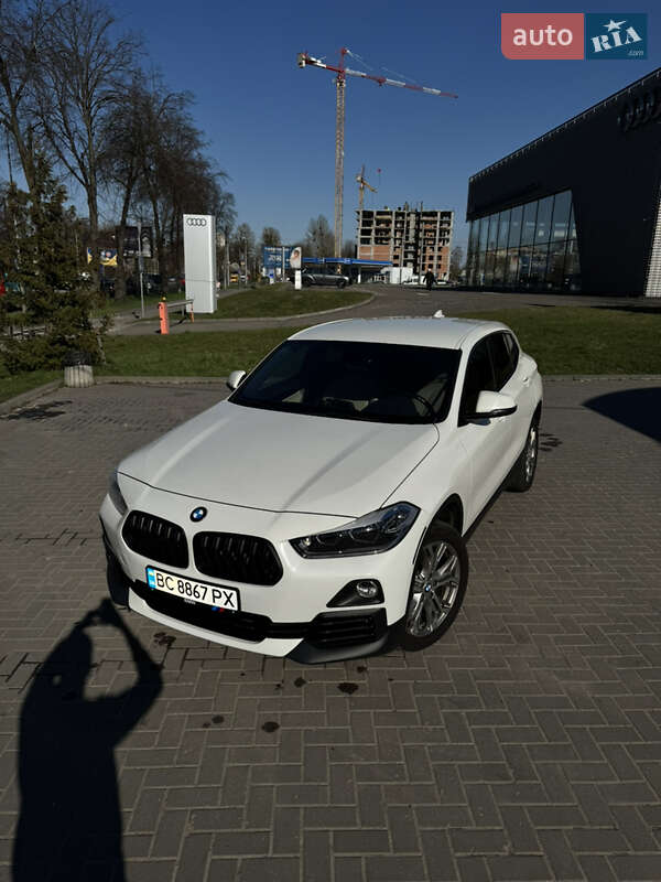 Внедорожник / Кроссовер BMW X2 2018 в Львове