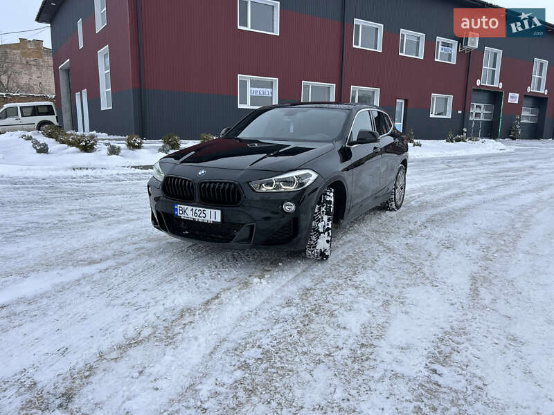 Внедорожник / Кроссовер BMW X2 2018 в Дубно