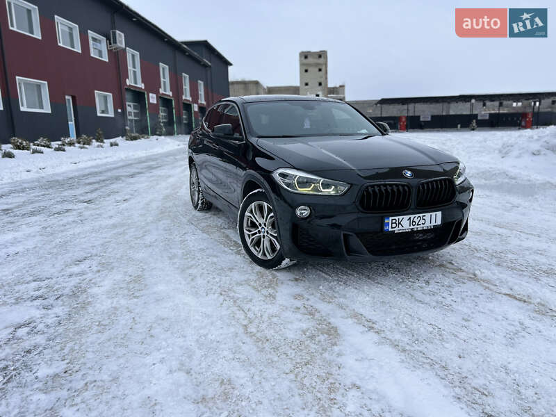 Внедорожник / Кроссовер BMW X2 2018 в Дубно