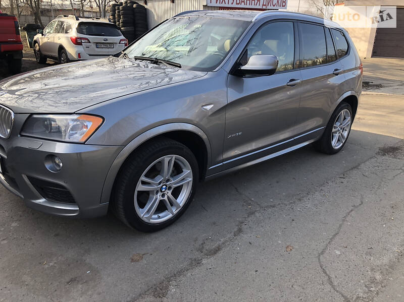 Позашляховик / Кросовер BMW X3 M 2013 в 