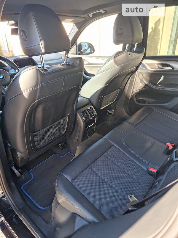 Внедорожник / Кроссовер BMW X3 2018 в Днепре