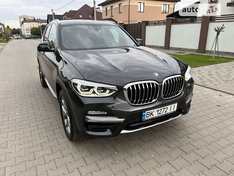 Внедорожник / Кроссовер BMW X3 2019 в Ровно