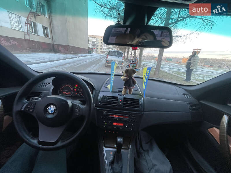 Внедорожник / Кроссовер BMW X3 2005 в Звягеле