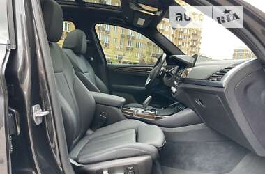 Позашляховик / Кросовер BMW X3 2019 в 