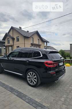 Внедорожник / Кроссовер BMW X3 2018 в Черновцах