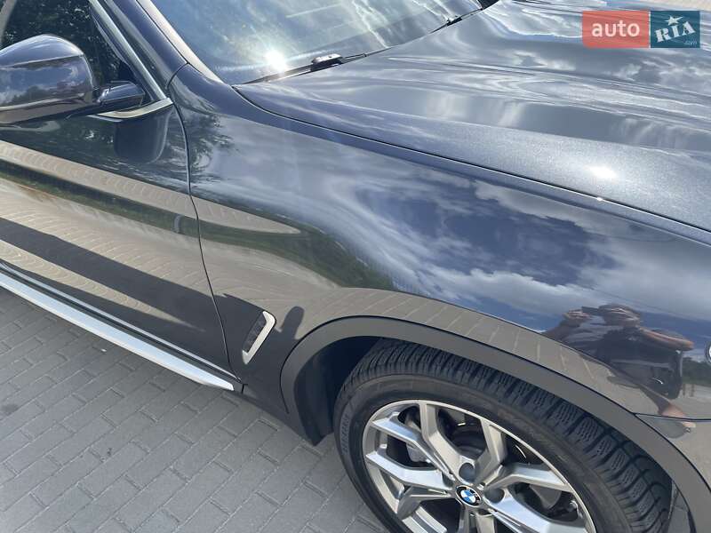 Внедорожник / Кроссовер BMW X3 2018 в Сумах