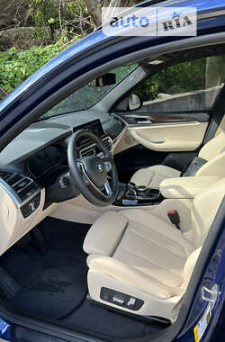 Внедорожник / Кроссовер BMW X3 2022 в 