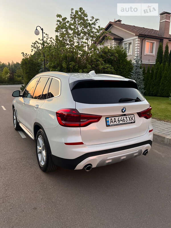 Внедорожник / Кроссовер BMW X3 2019 в Киеве