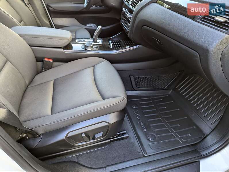 Внедорожник / Кроссовер BMW X3 2017 в Киеве