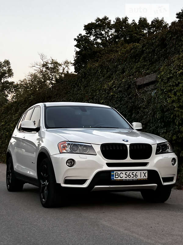 Позашляховик / Кросовер BMW X3 2013 в 