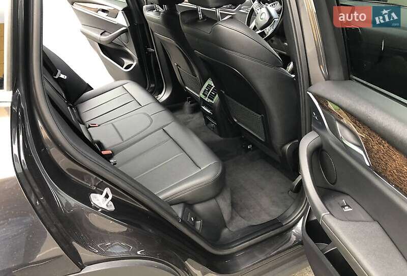 Внедорожник / Кроссовер BMW X3 2018 в Киеве