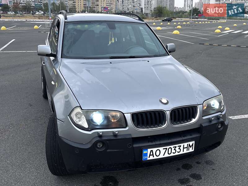 Внедорожник / Кроссовер BMW X3 2004 в Киеве