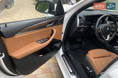 Позашляховик / Кросовер BMW X3 2021 в 