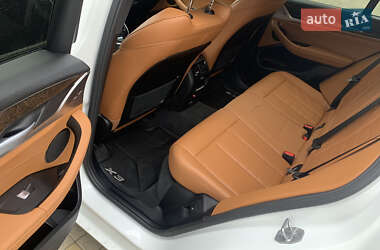 Позашляховик / Кросовер BMW X3 2021 в 