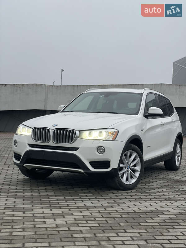 Внедорожник / Кроссовер BMW X3 2016 в 