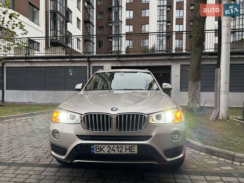 Внедорожник / Кроссовер BMW X3 2014 в Ровно
